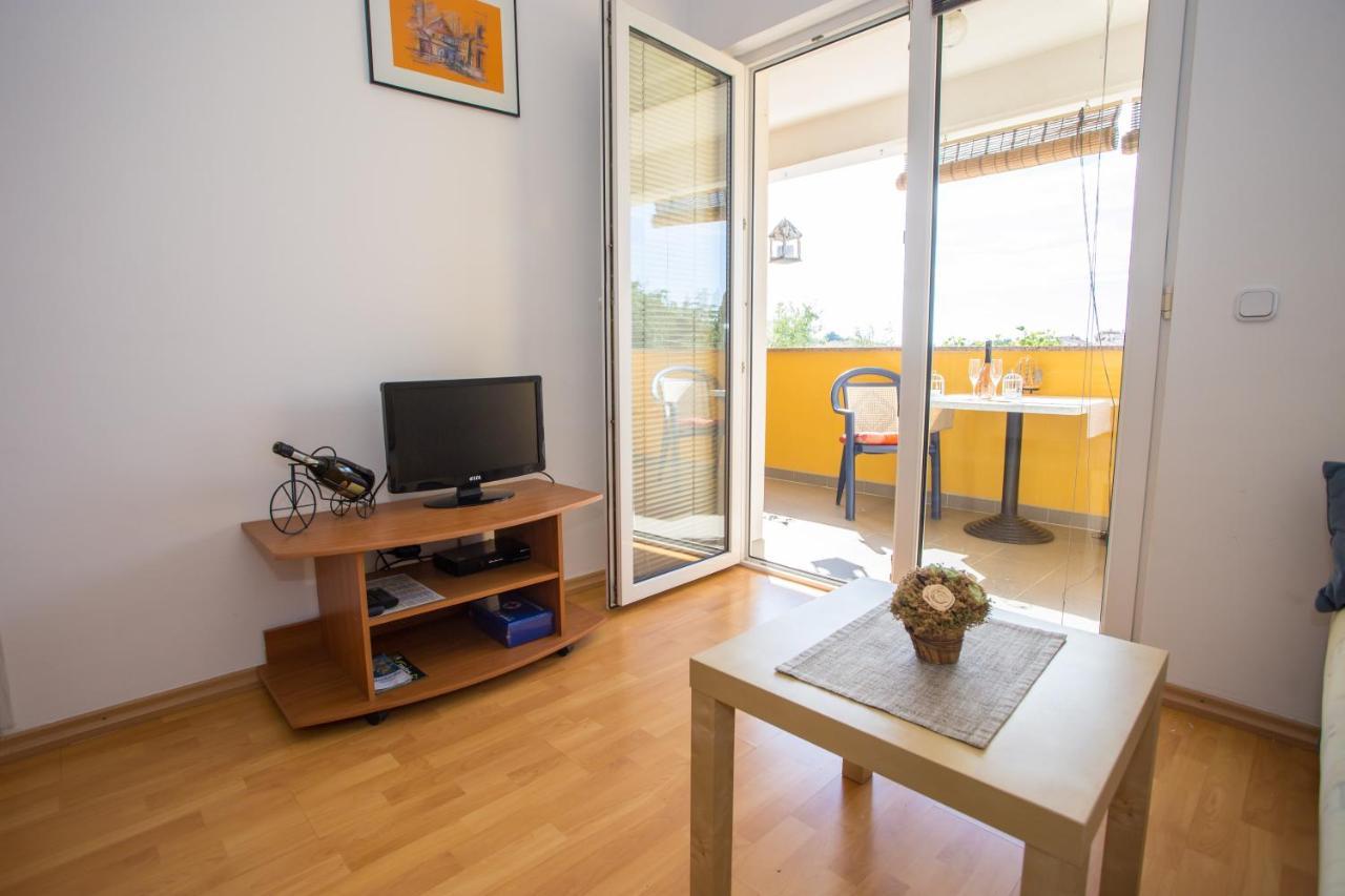 Апартаменты Apartman Vlado Врсар Экстерьер фото