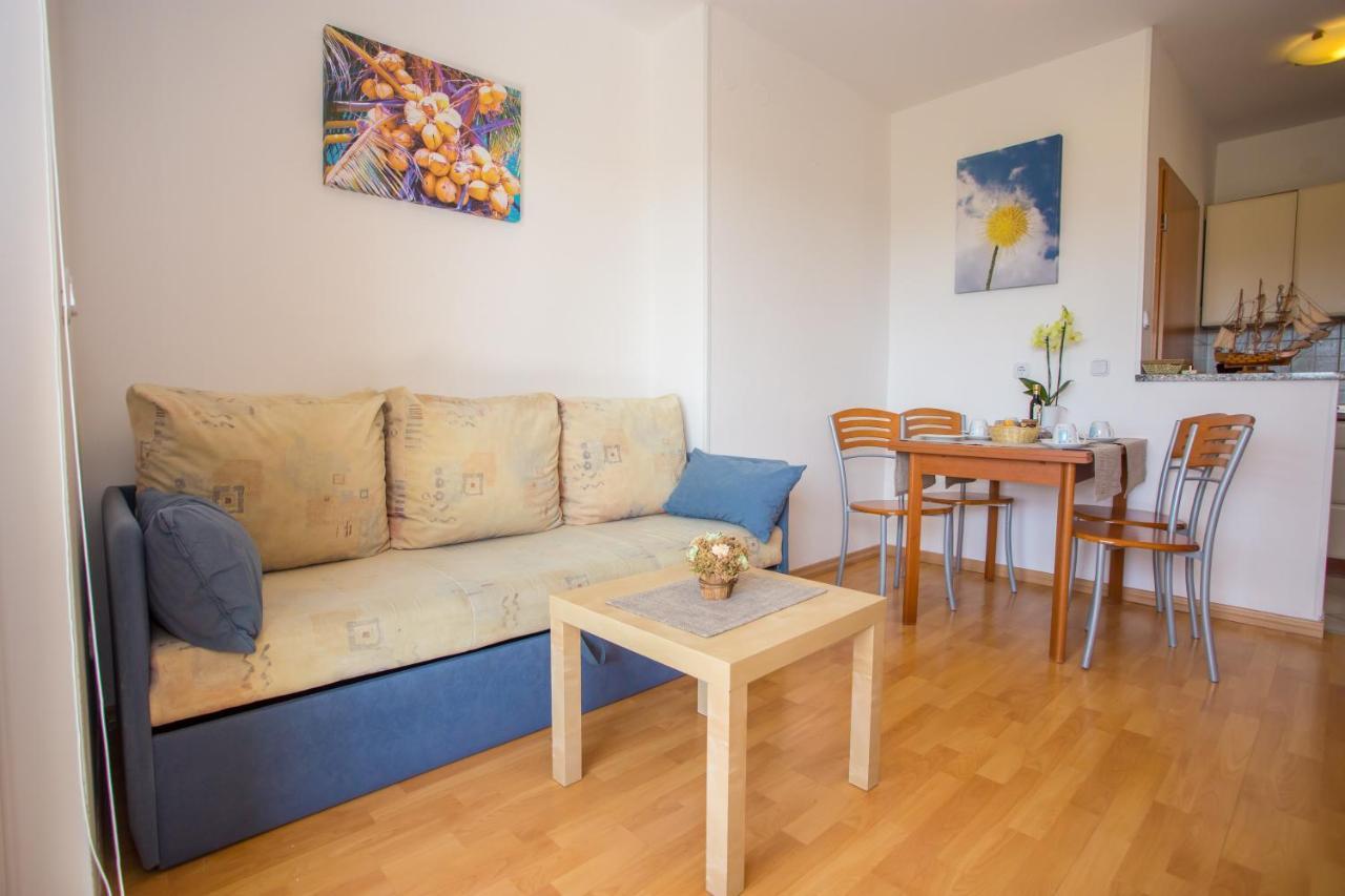 Апартаменты Apartman Vlado Врсар Экстерьер фото